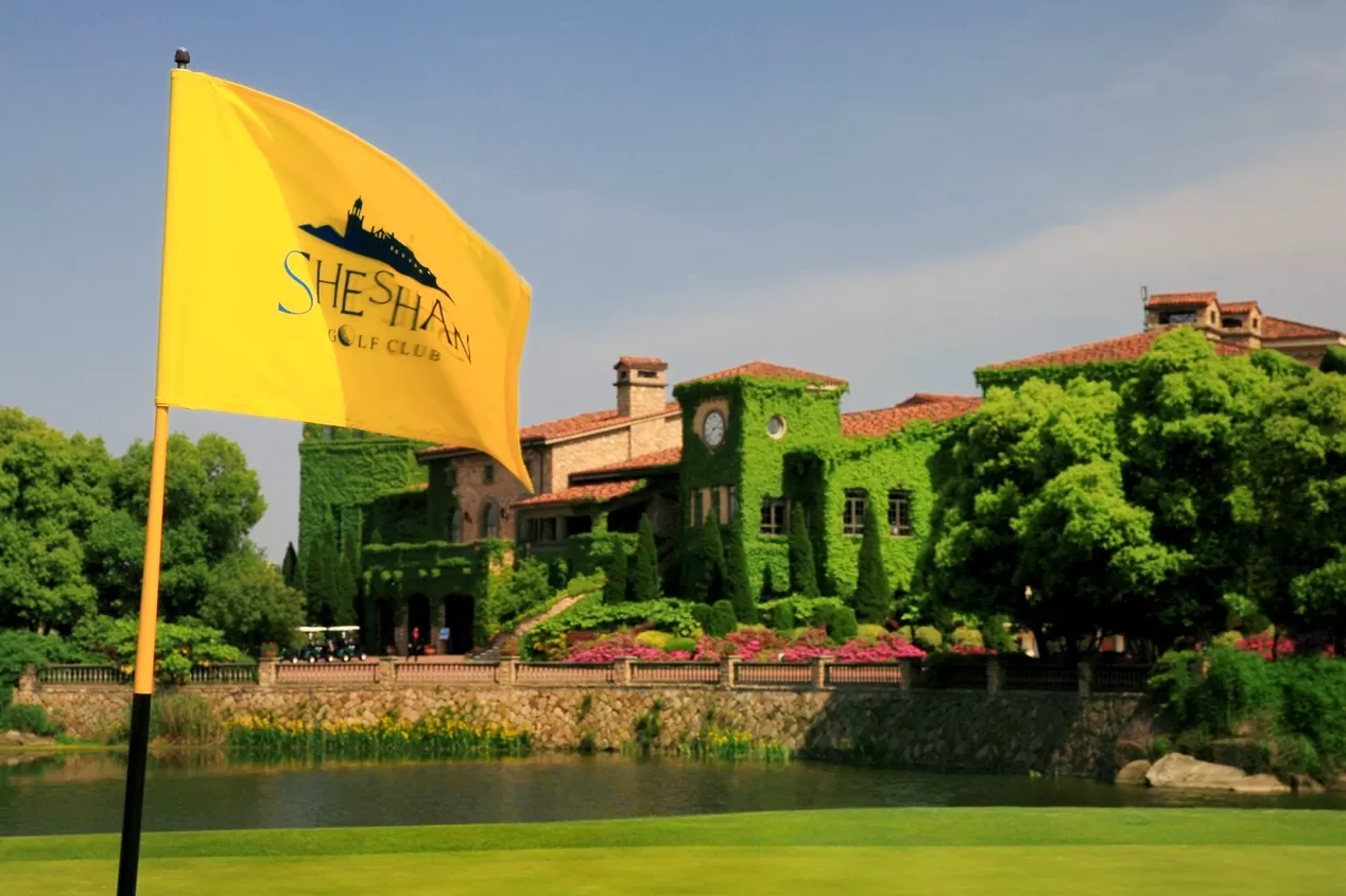 历喧哗，跃新境！金秋十月，共赴别克LPGA锦标赛冠军之约